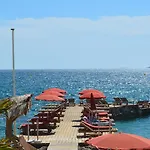 Mediterraneo 아파트